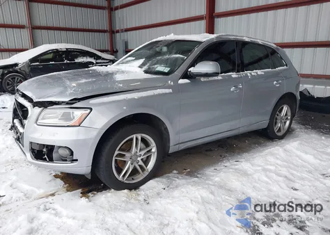 2016 Audi Q5 2.0T Premium z USA, uszkodzony, nr VIN WA1L2AFP2GA030021